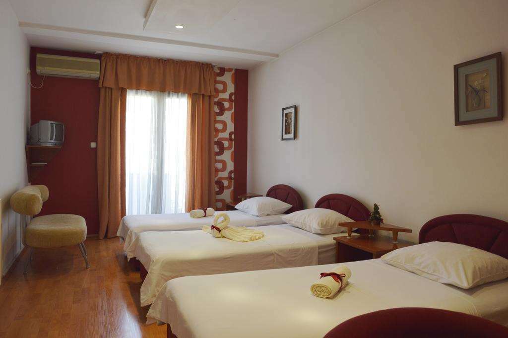 Hotel Ani Skopje Zimmer foto